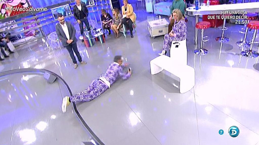 Kiko Hernández y Lydia Lozano, con el pijama de la colaboradora