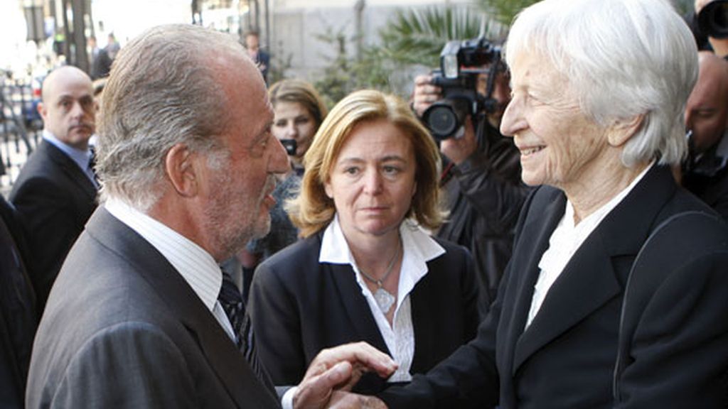 con la viuda de Luca de Tena