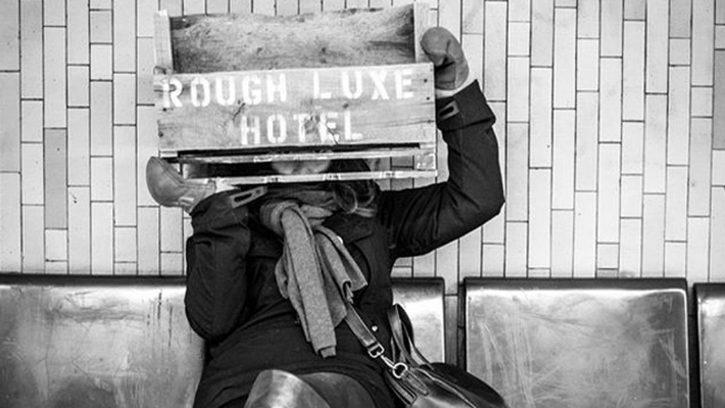 El colmo de un fotógrafo es que a su novia no le guste aparecer en fotografías