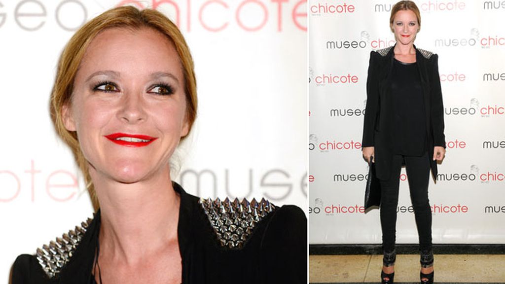 María Esteve con un 'look' muy rockero