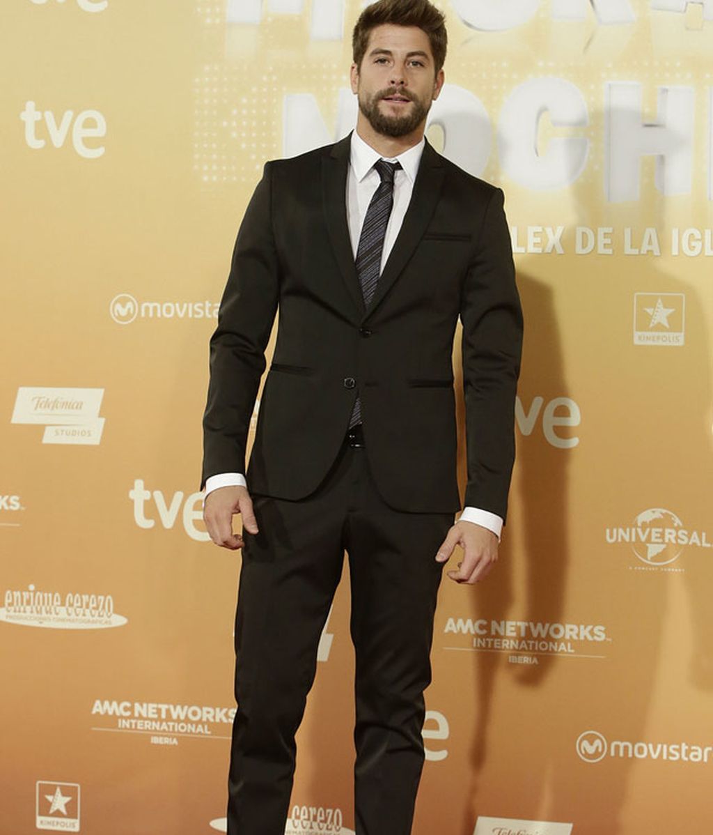 Luis Fernández y su traje clásico