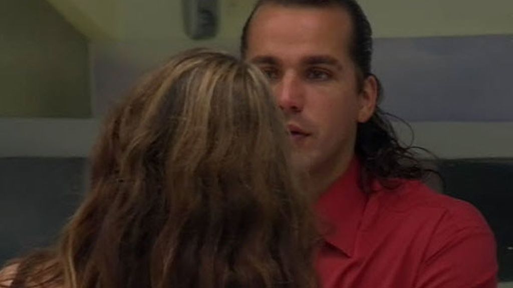 Acercamiento entre Pepe y Sindi