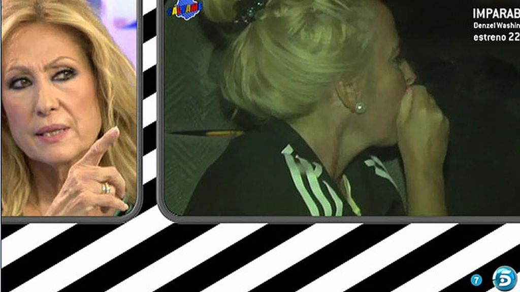 Rosa ve las imágenes de Amador saliendo junto a Marisa de la casa de Chipiona