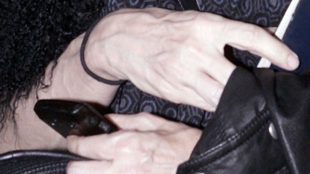 ¿Qué esconden las manos de Madonna?