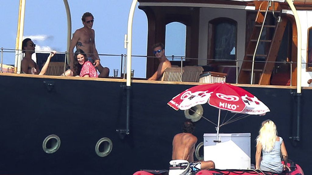 La familia Casiraghi ha disfrutado navegando en el yate familiar