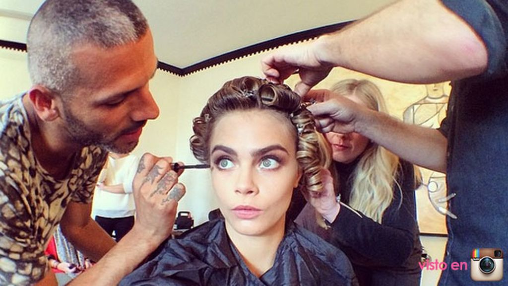 Cara Delevingne se prepara para la 'red carpet'