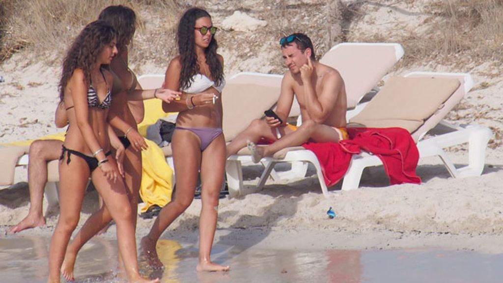 El disfruta de unos días de vacaciones en Formentera