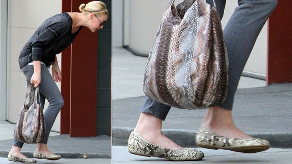 Katherine Heigl prefiere la comodidad de las bailarinas