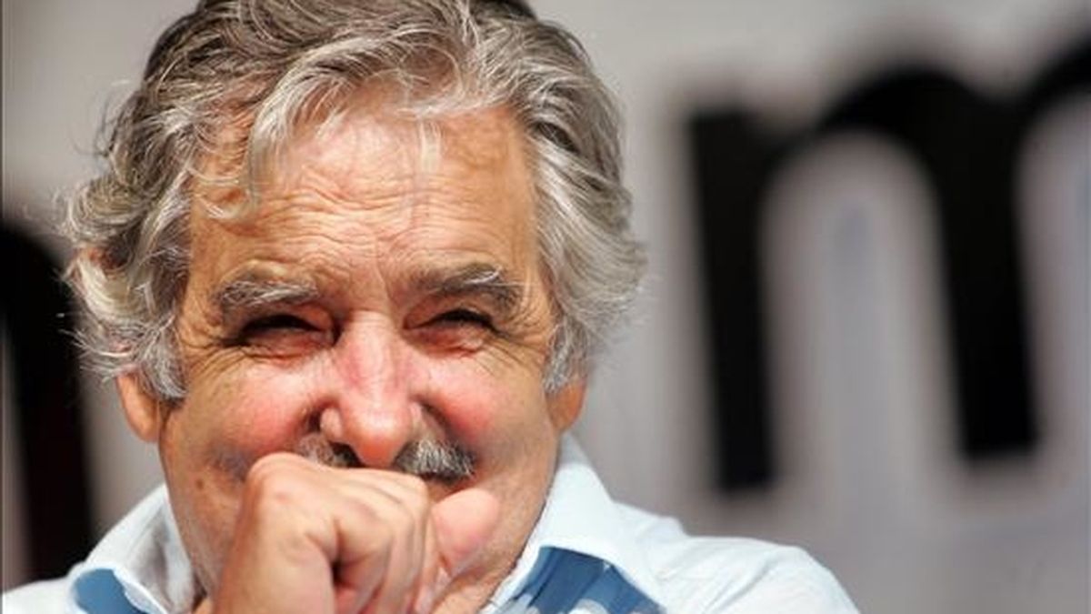 El septuagenario ex líder guerrillero José "Pepe" Mujica, actual senador, es el favorito para ganar en la interna del Frente Amplio. EFE/Archivo