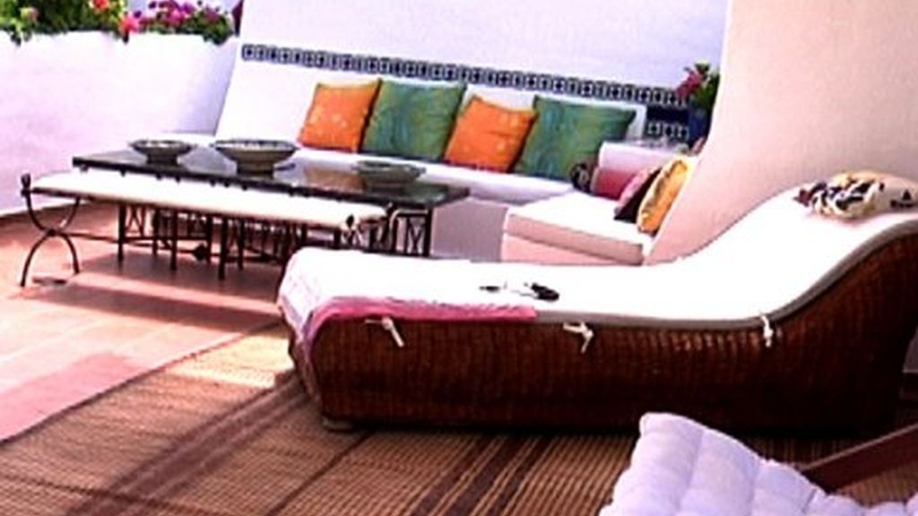 Carmen Lomana nos enseña la terraza de su casa de Marbella