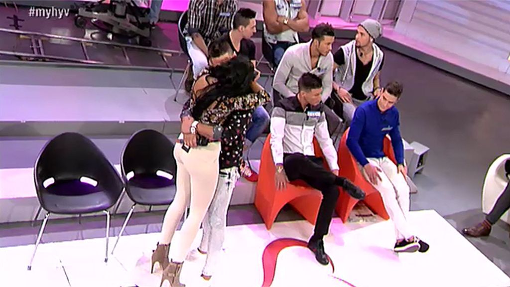 Ángel, a Aura: "quiero compartir mi vida contigo"