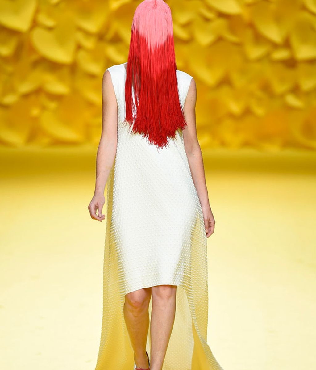 Color y brillos en Agatha Ruíz de la Prada