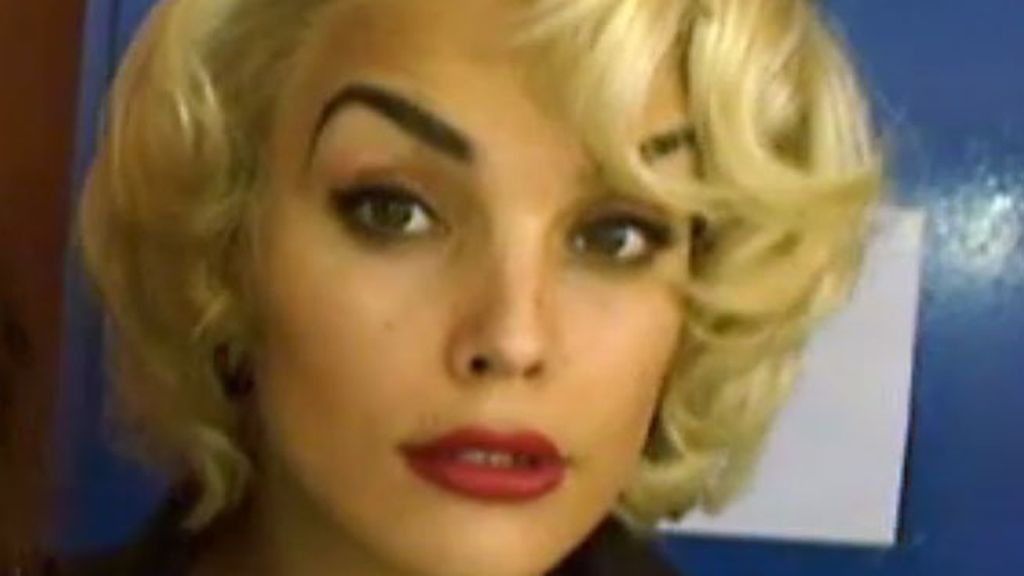 Adela se prepara para debutar en  'The Hole'