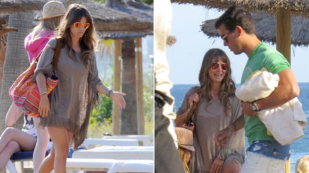 Elena Tablada se va de 'chupipandi' con su novio y sus amigas a las playas de Marbella