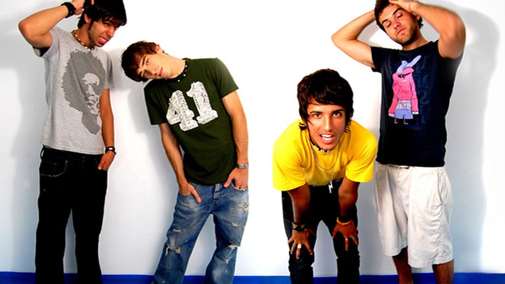 Puro Cuatro. Algo a medias