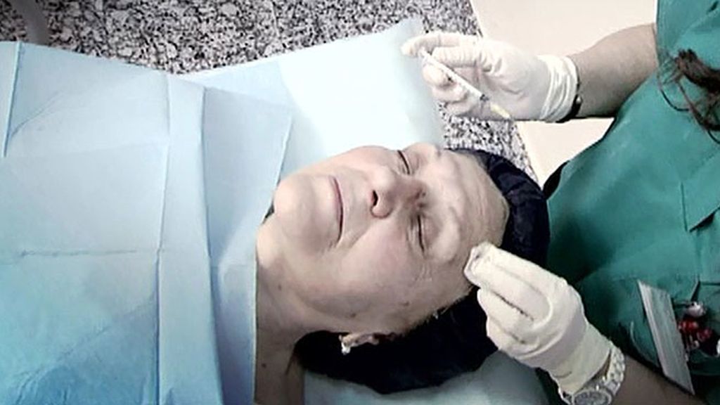 Ejercicio, algunos retoques, peluquería y vestuario