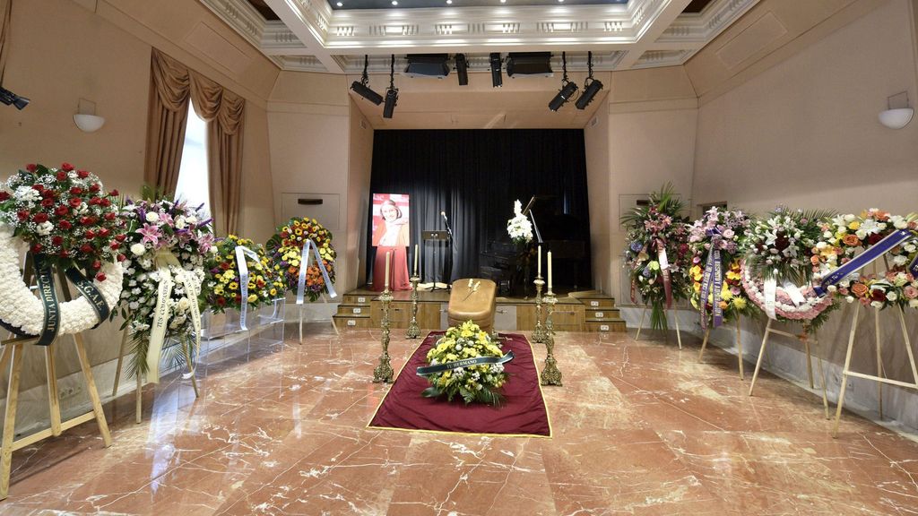La capilla ardiente de Ana Diosdado