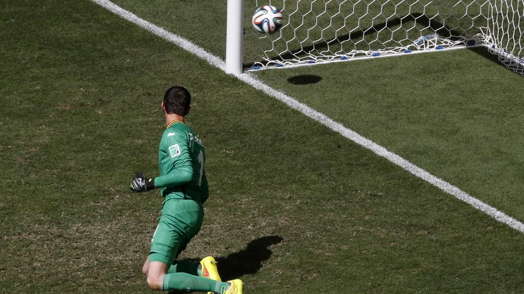 Courtois no pudo hacer nada para blocar el disparo