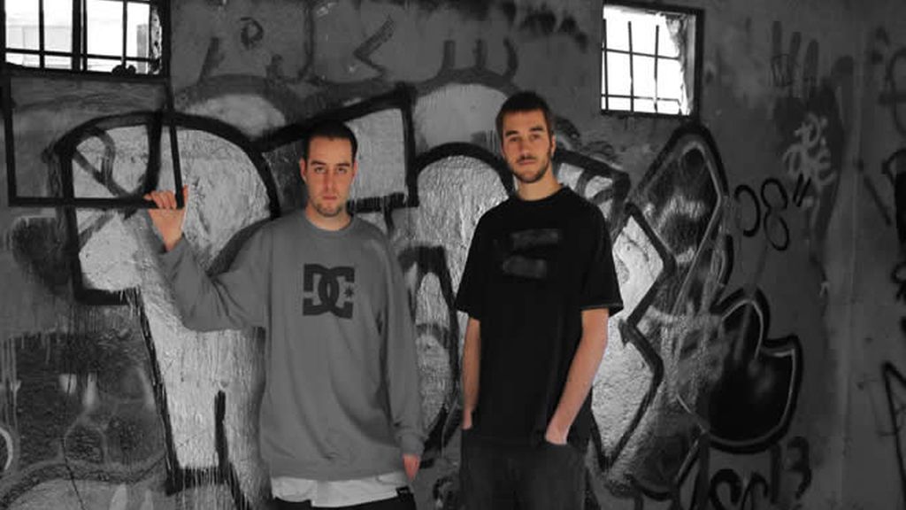 Puro Cuatro. Kintario & DJ Figu