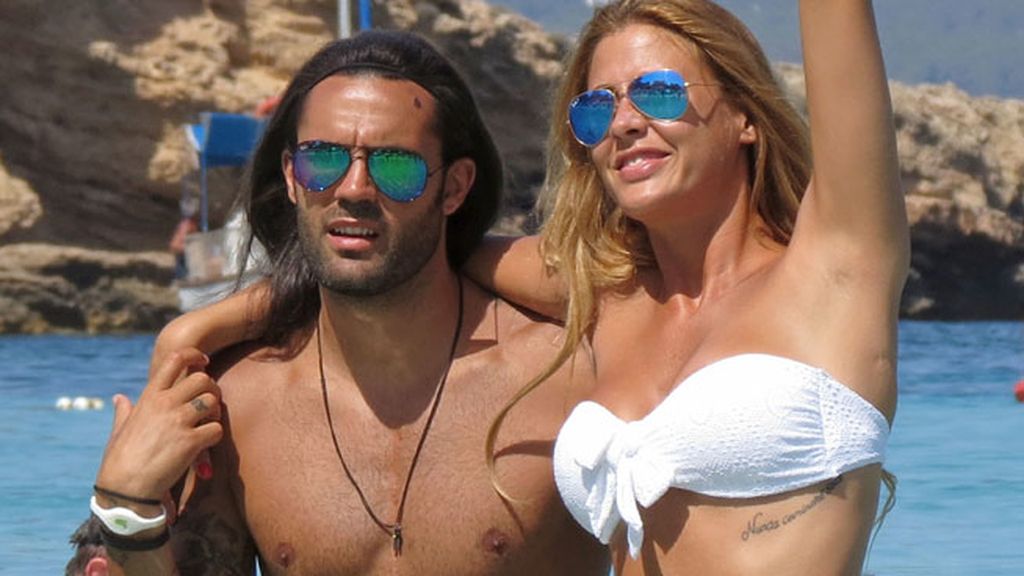 Elisabeth Reyes y Sergio Sánchez, luna de miel en Ibiza