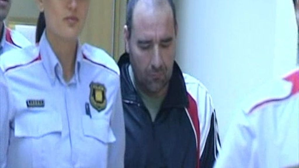 Le obligaron a descuartizar a su mujer