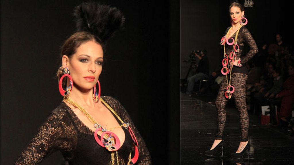 Eva González se pone flamenca