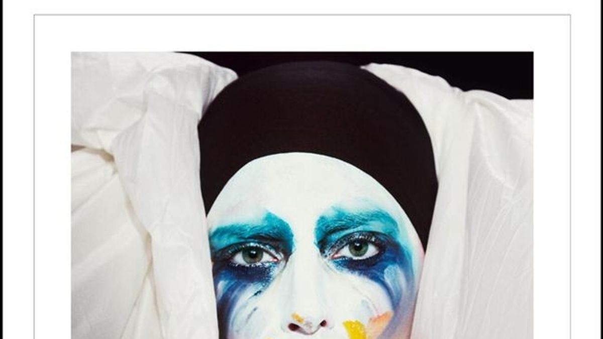Lady Gaga presenta la portada de su nuevo single: 'Applause'