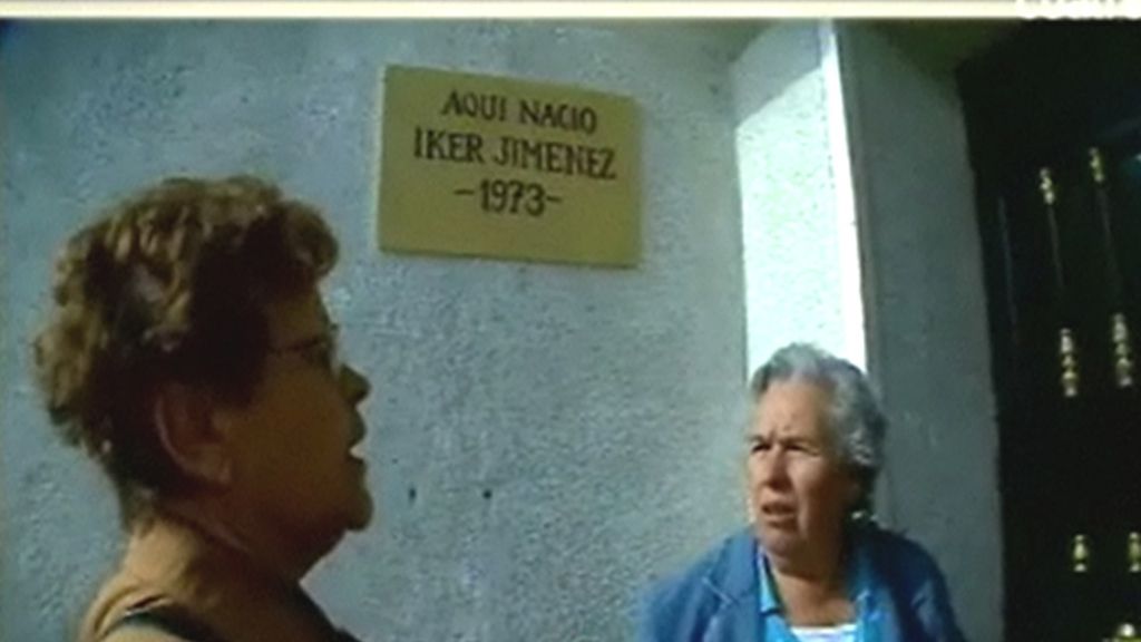 Águeda conoce a la madre de Iker Jiménez