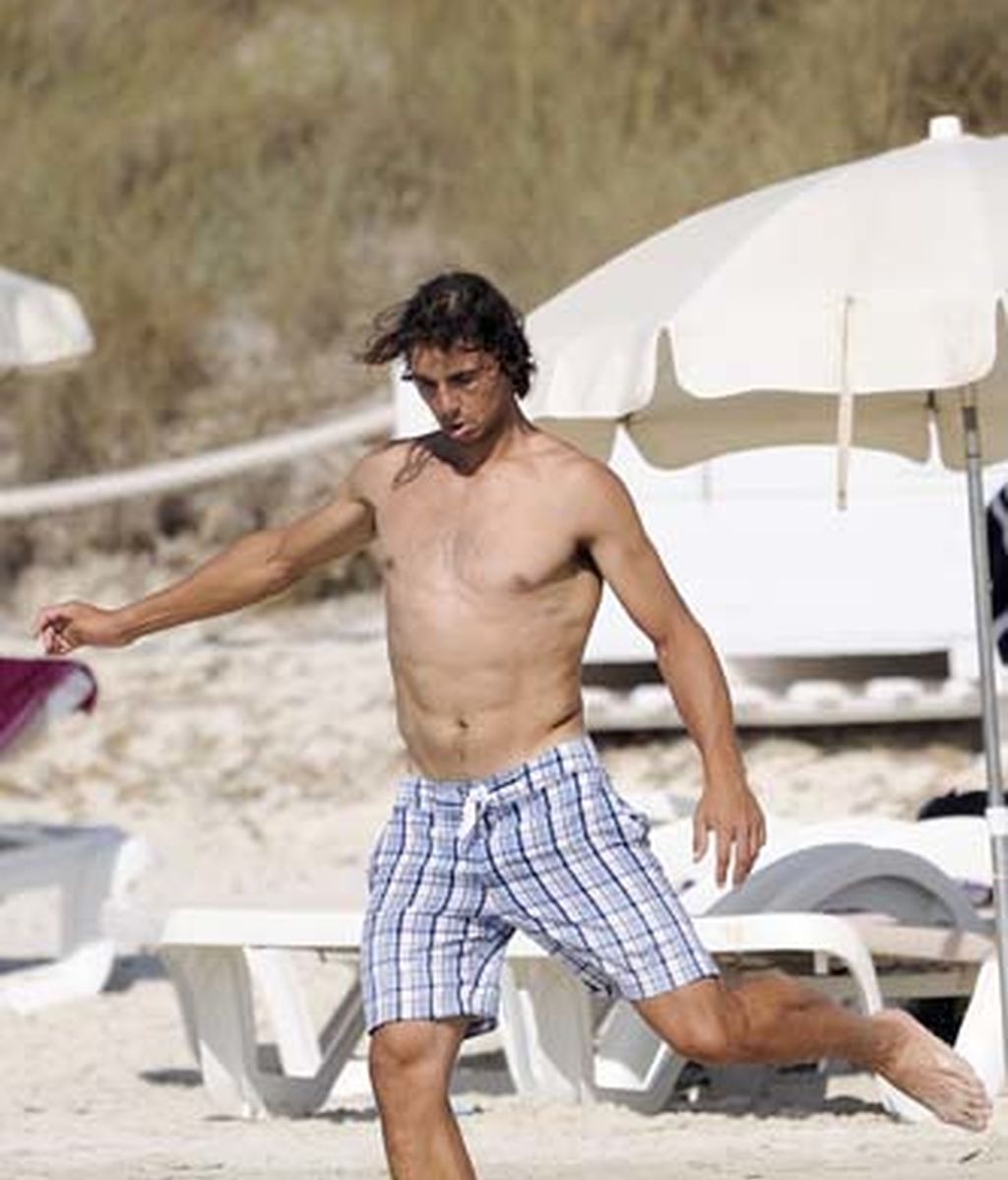 Rafa Nadal, el rey del balón de playa