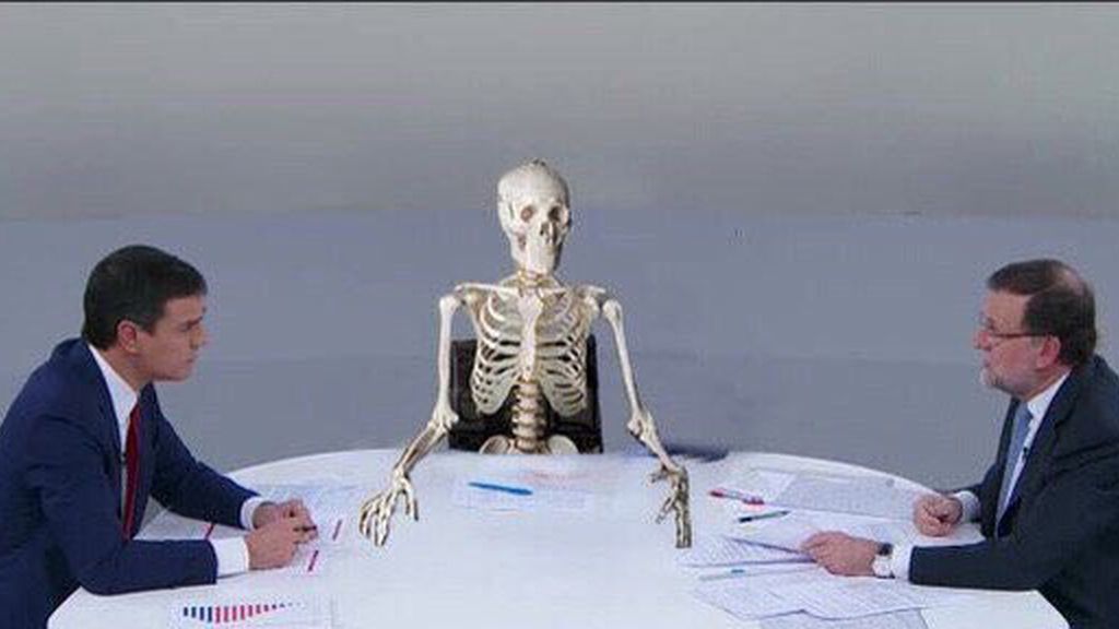 A los internautas, humor no les falta