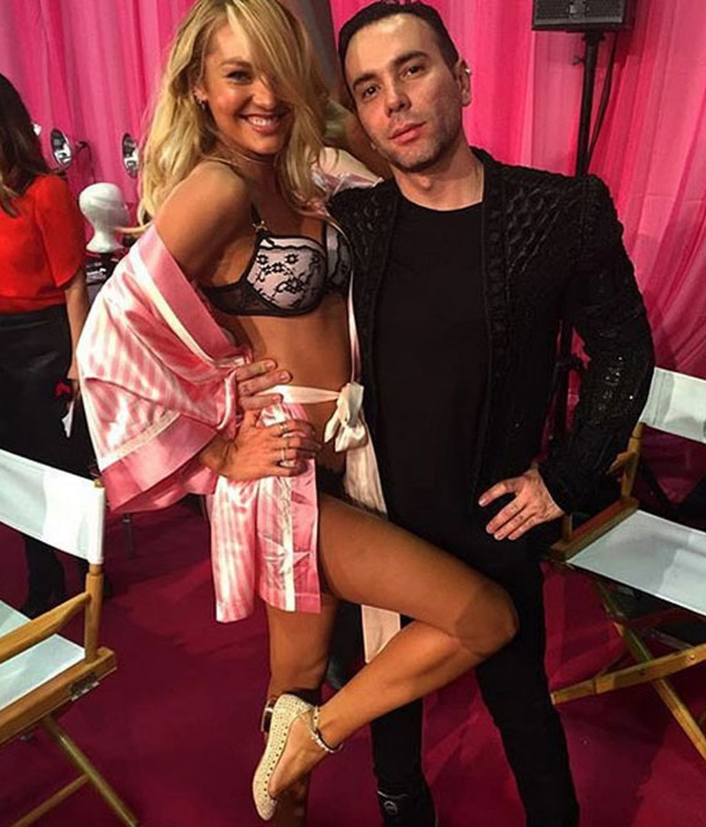 Entre bambalinas, en la grabación del desfile de Victoria's Secret