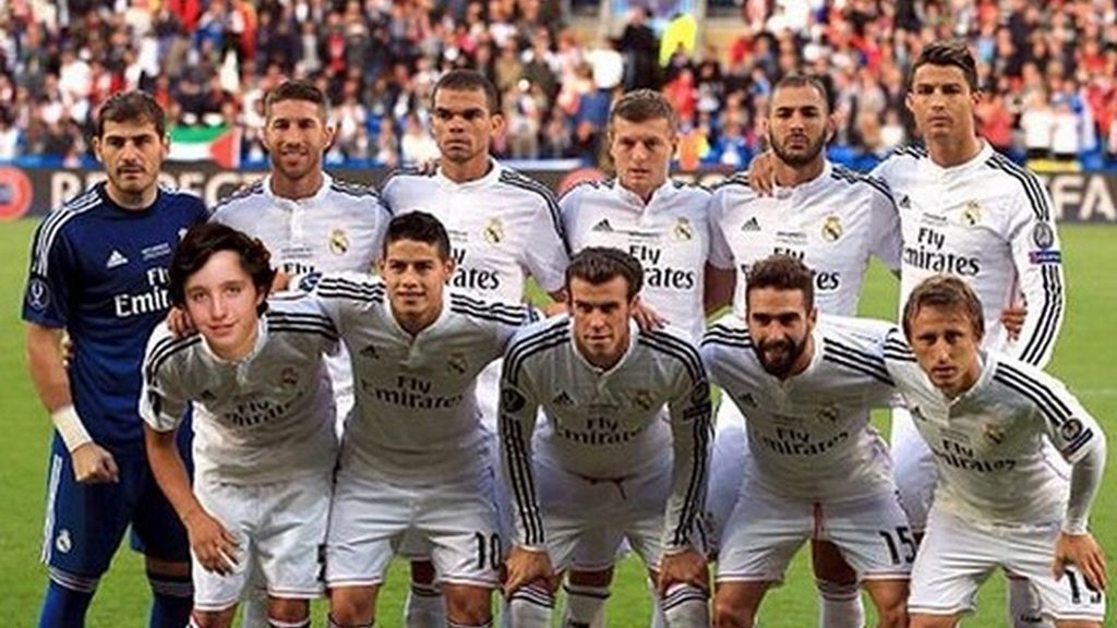 "#elpequenoNicolas se ha ido al Ciudad de Valencia a disfrutar del #levanterealmadrid" @TTangana