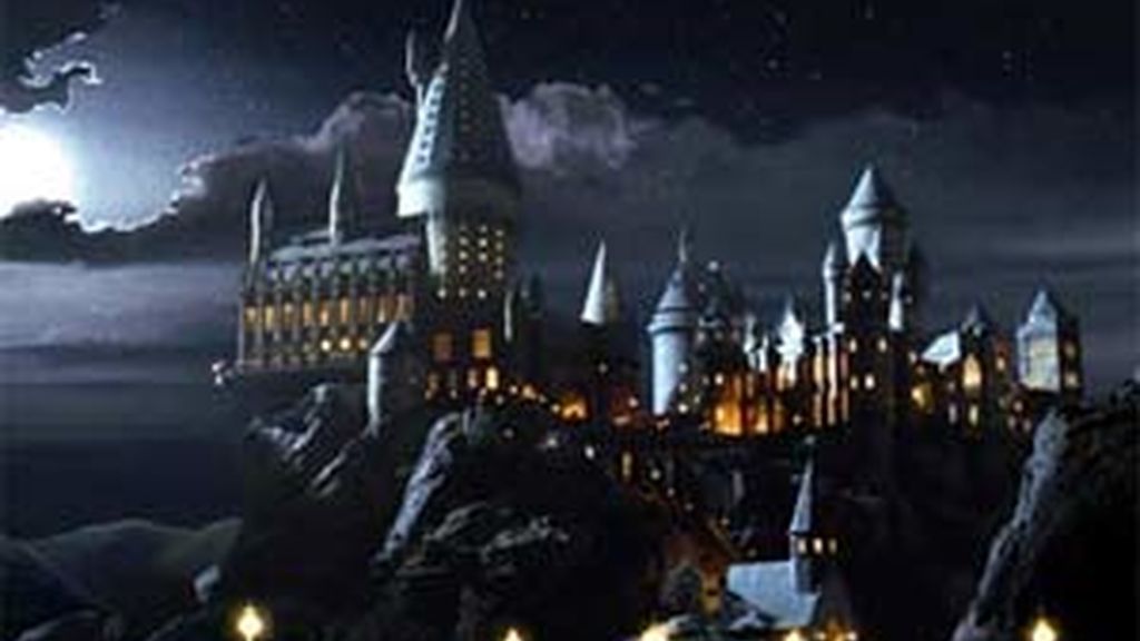 Arde el Castillo Hogwarts, la escuela de magia de Harry Potter