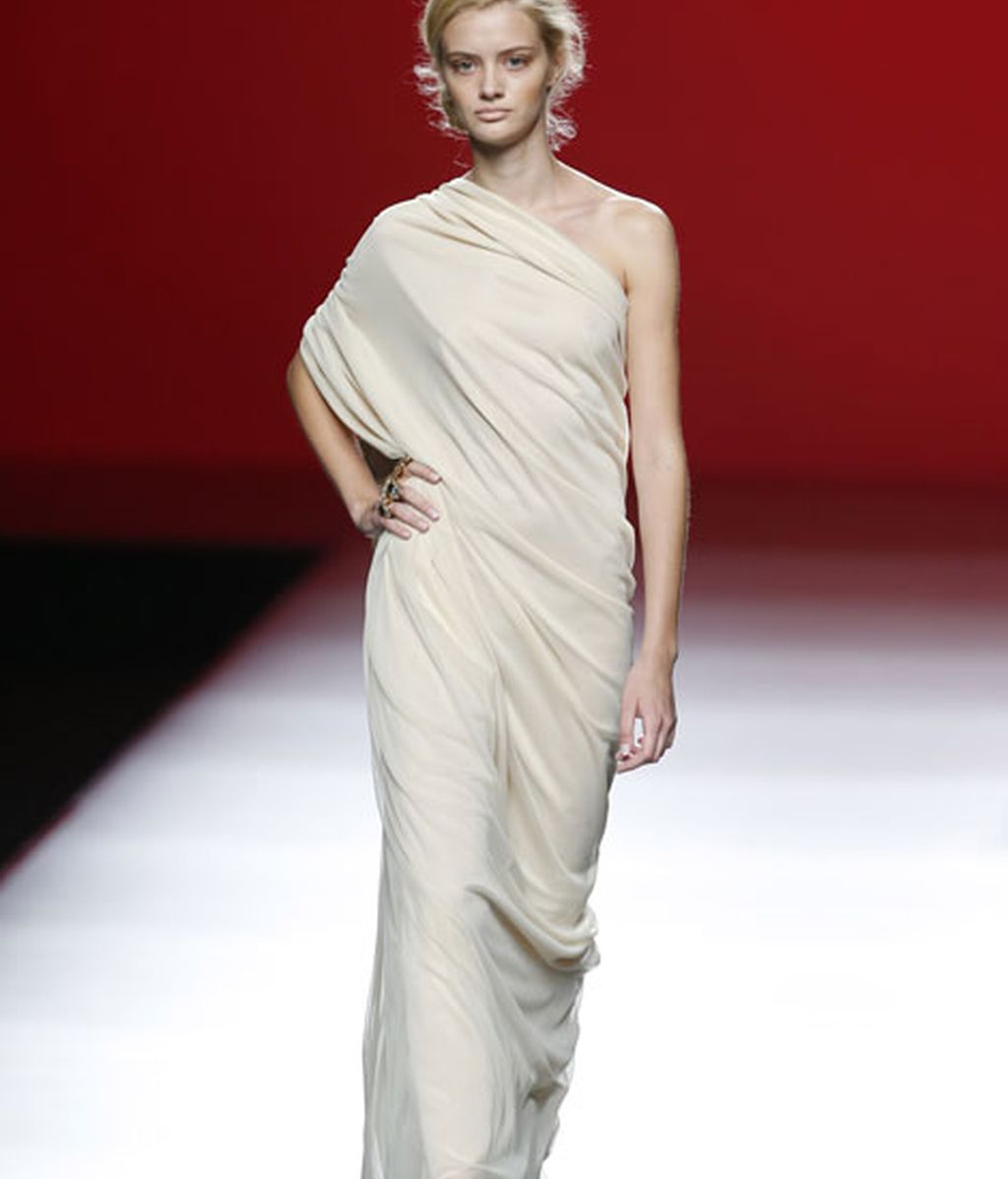 La técnica del Kinbaku-bi remata la colección