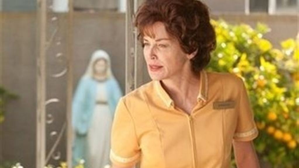 Sharon Stone, una señora mayor, oscura y desgarbada