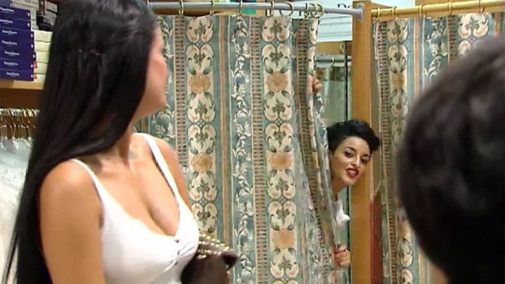 Mª Carmen quiere estar segura de la ropa interior que compran sus nueras