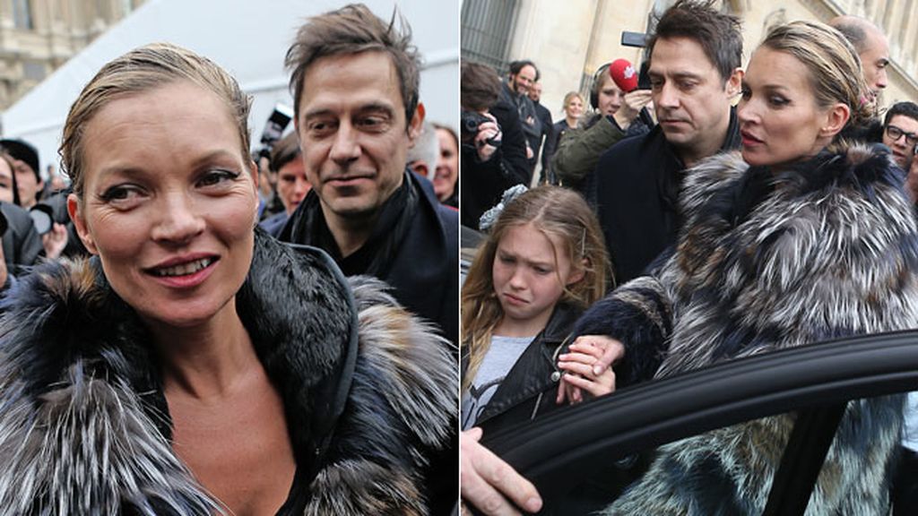 Kate Moss llega a la Fashion Week de París con su ¿familia feliz?