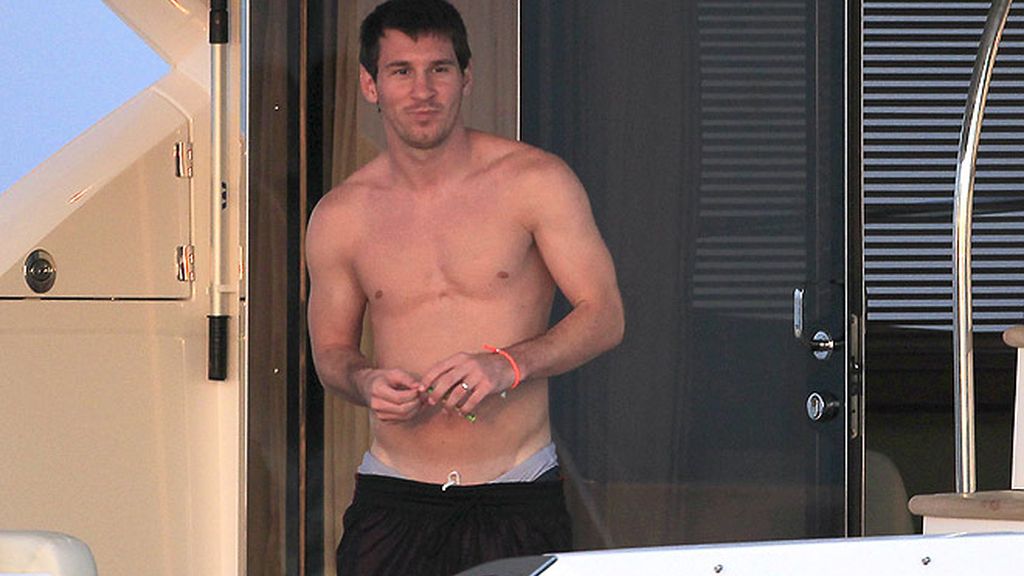 Messi y Antonella Roccuzzo apuran sus últimos días de vacas junto a Alves y Dinara