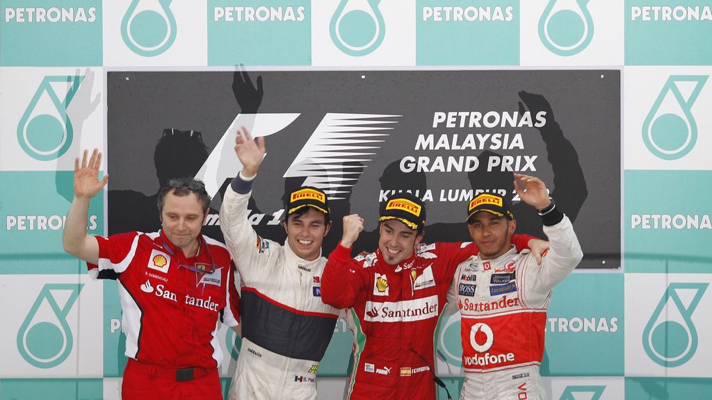 Alonso gana el Gran Premio de Malasia