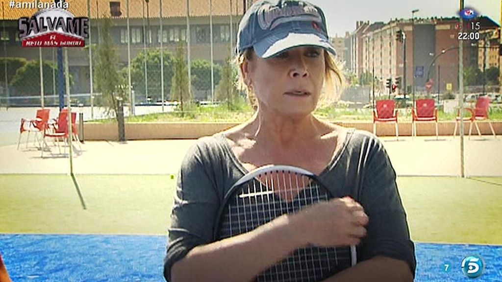 La colaboradora de 'Sálvame' acaba su reto jugando al tenis