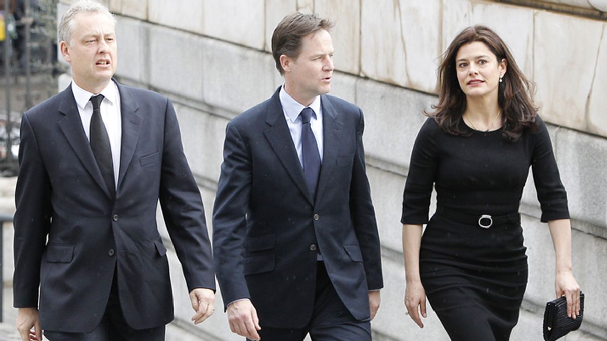 Nick Clegg llega a la Almudena para el funeral de Estado de Suárez