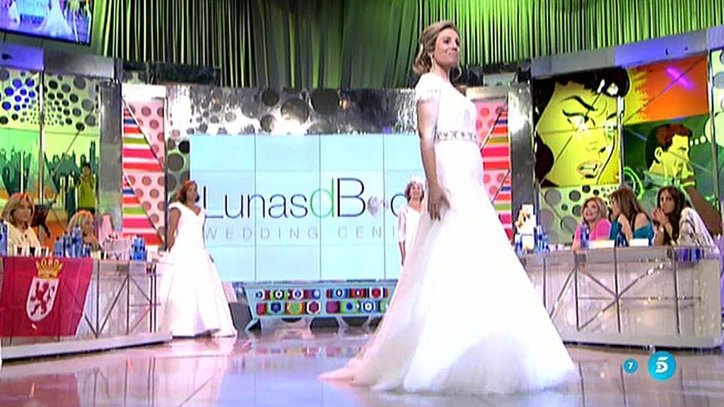 La colaboradora ha escogido entre seis vestidos