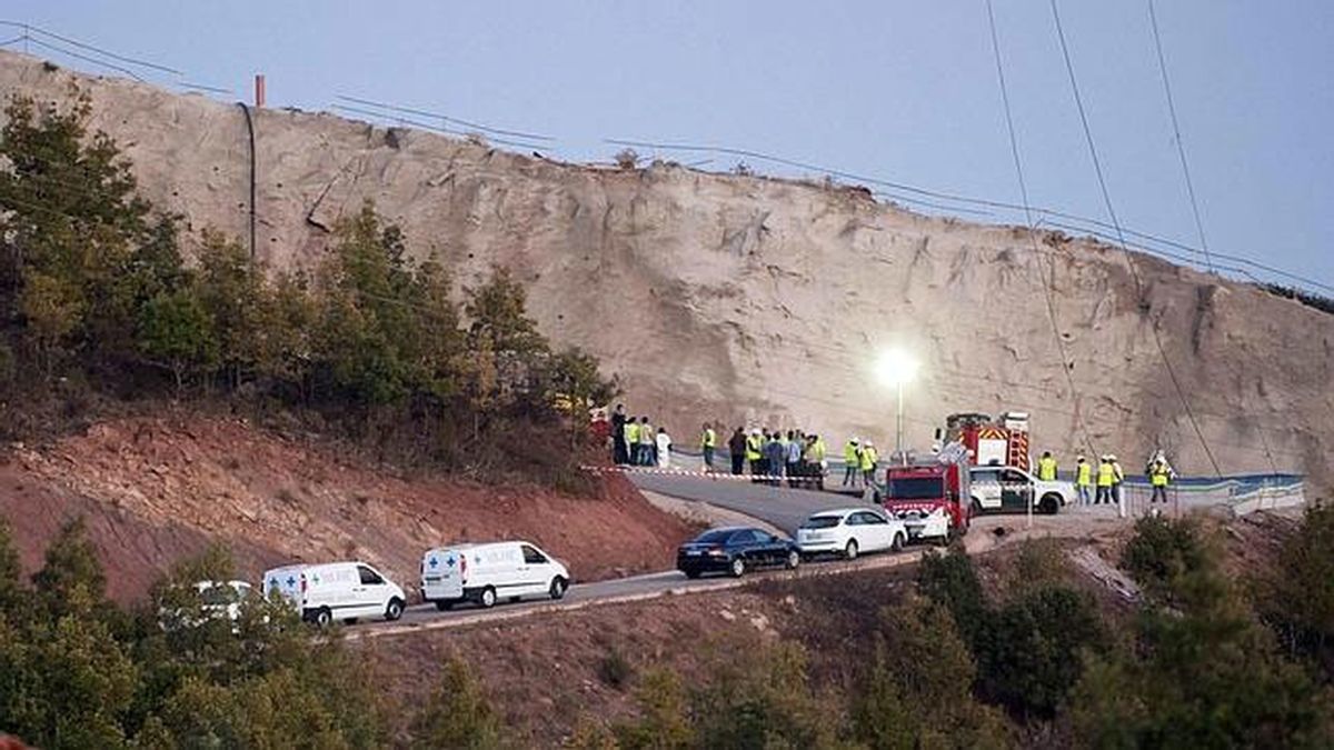 Mueren cuatro personas en un accidente laboral en una presa en Castrovido