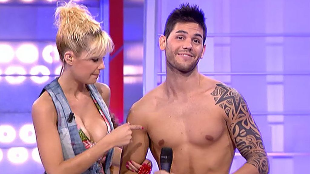 Erik se desnuda para Ainhoa