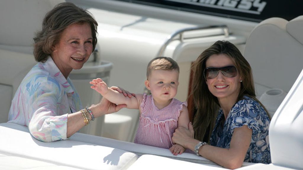 De espejo, aviador, deportivas... las lentes de una reina
