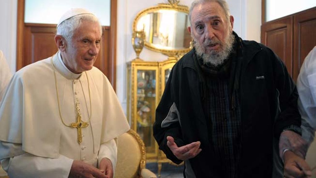 Benedicto XVI renuncia a su papado