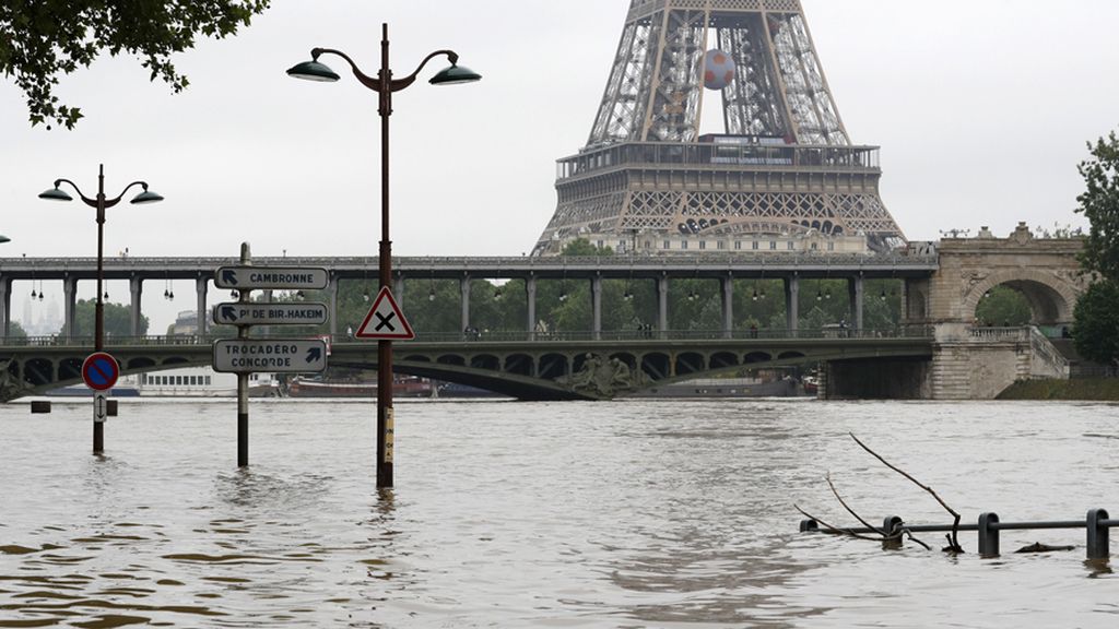 Los dos museos han cerrado sus puertas por temor a las inundaciones