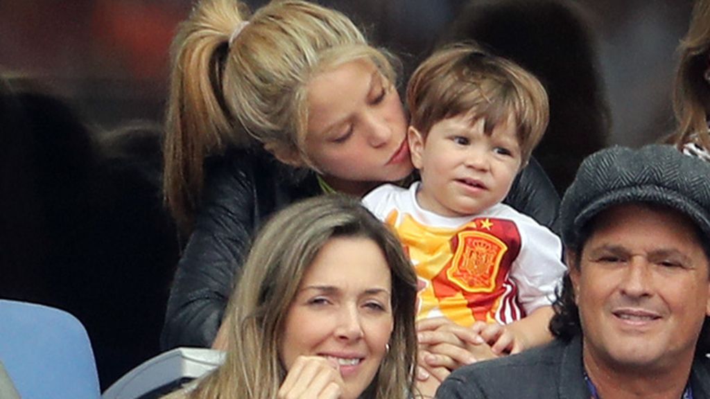 Shakira ejerció de madraza con Milan y Sasha