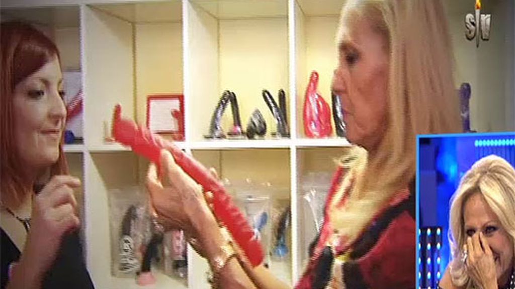 Rosa Benito descubre los sex shops