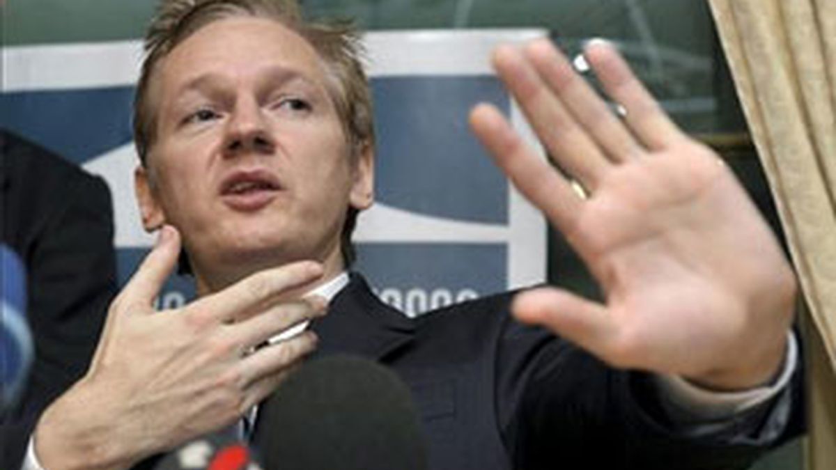 Julian Assange seguirá en prisión hasta el 14 de diciembre. Vídeo: Informativos Telecinco.
